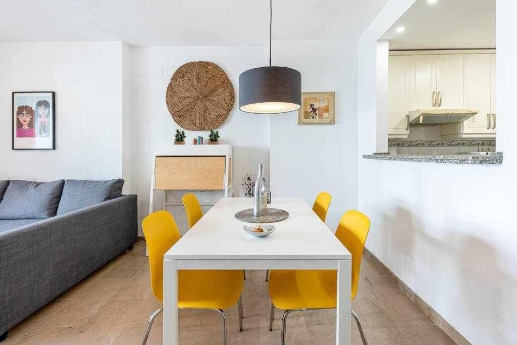 797 Holiday Rentals- Hermoso Apartamento Para 4 En Бенальмадена Экстерьер фото