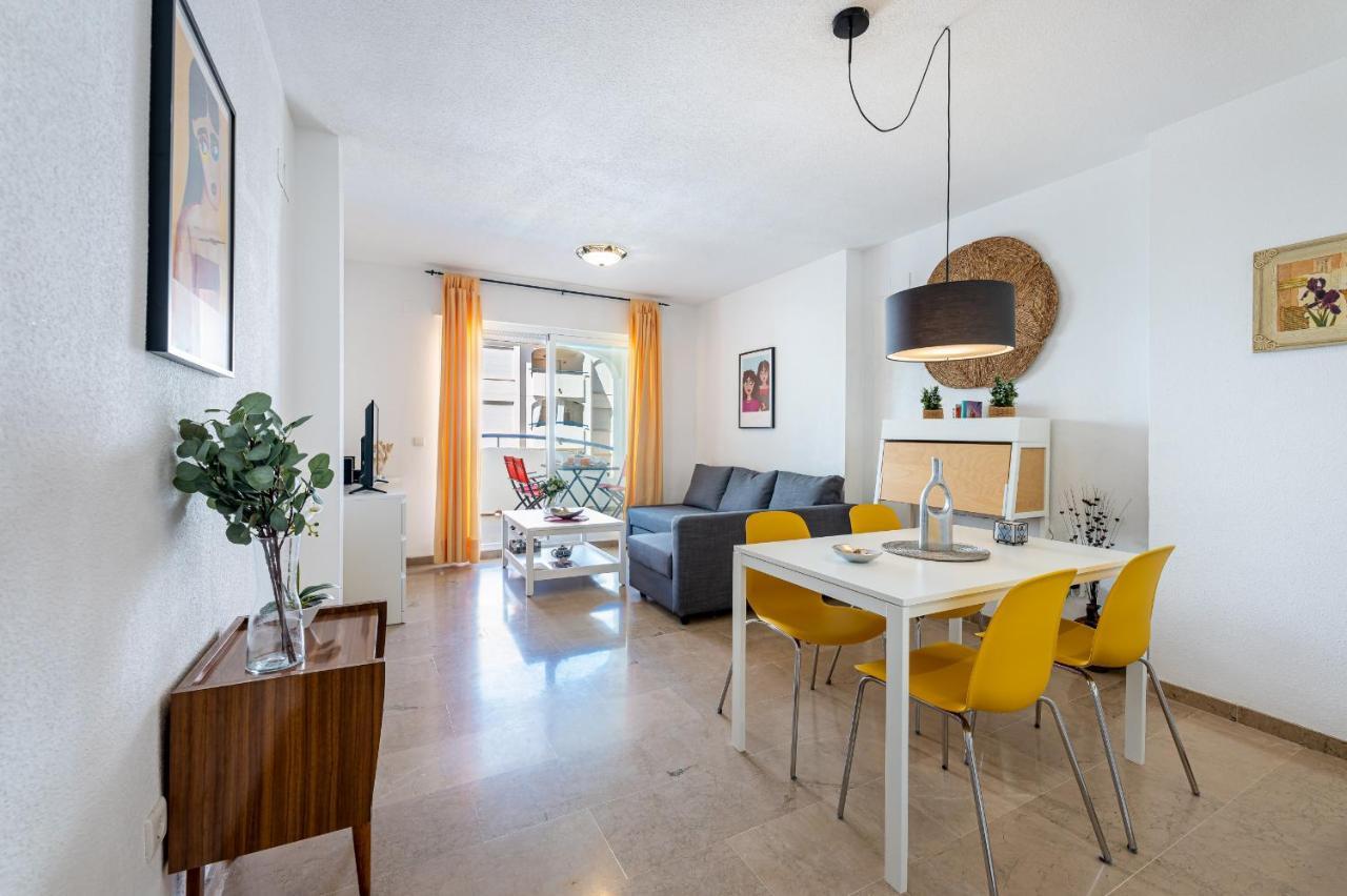 797 Holiday Rentals- Hermoso Apartamento Para 4 En Бенальмадена Экстерьер фото