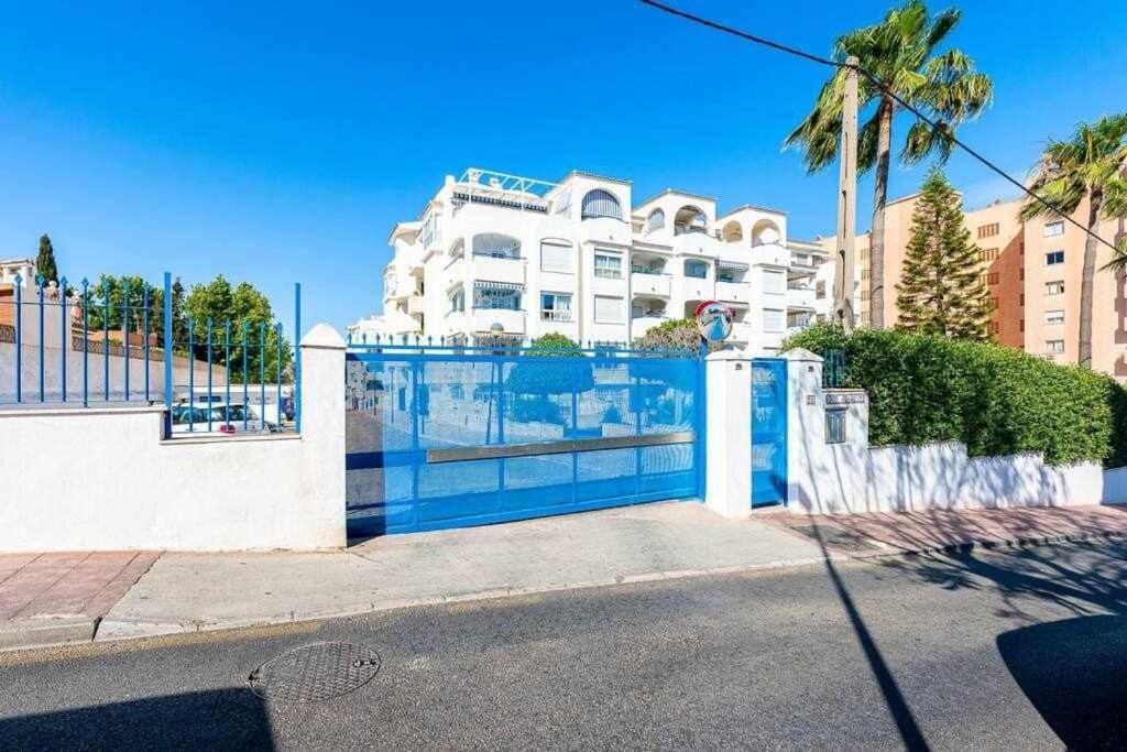 797 Holiday Rentals- Hermoso Apartamento Para 4 En Бенальмадена Экстерьер фото