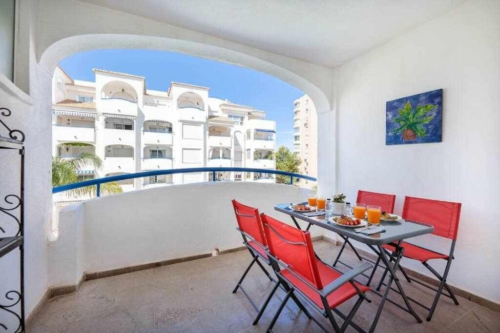 797 Holiday Rentals- Hermoso Apartamento Para 4 En Бенальмадена Экстерьер фото