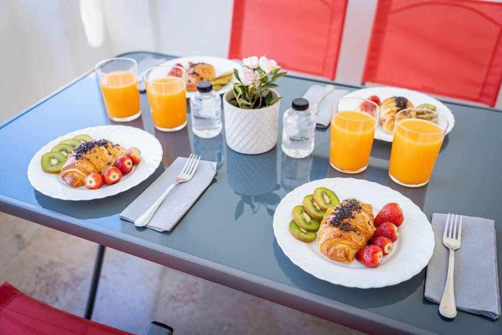 797 Holiday Rentals- Hermoso Apartamento Para 4 En Бенальмадена Экстерьер фото