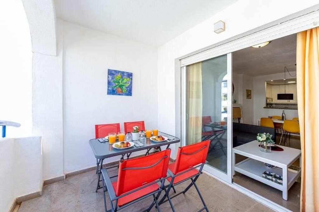797 Holiday Rentals- Hermoso Apartamento Para 4 En Бенальмадена Экстерьер фото